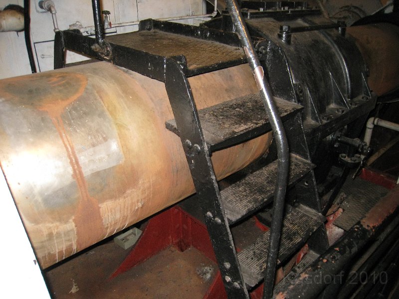 Queen Mary 2010 0620.JPG - One of the propeller shafts, huge.